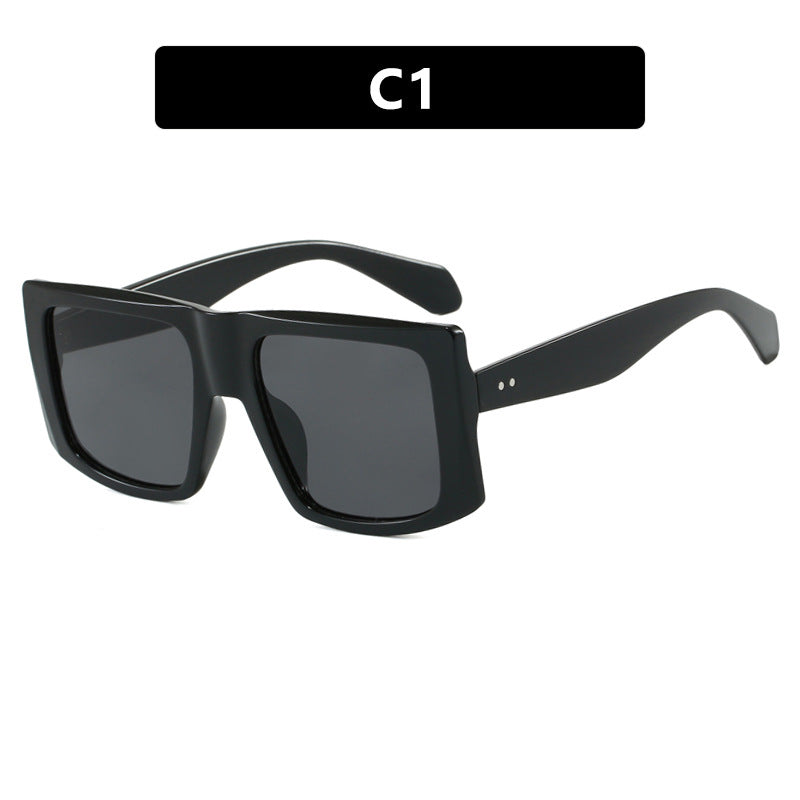 Damen quadratische Sonnenbrille mit robustem Kunststoffrahmen und schützendem UV-Filter Karnz