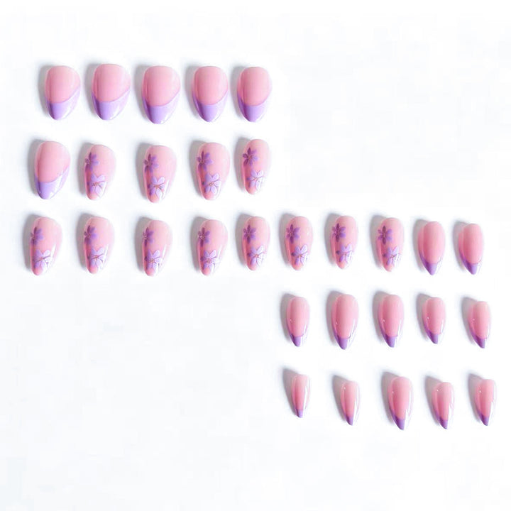 Künstlerische floral verzierte Press-On Nail Tips Karnz