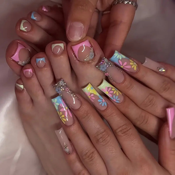 Vibrant Floral Press-On Nail Art Karnz