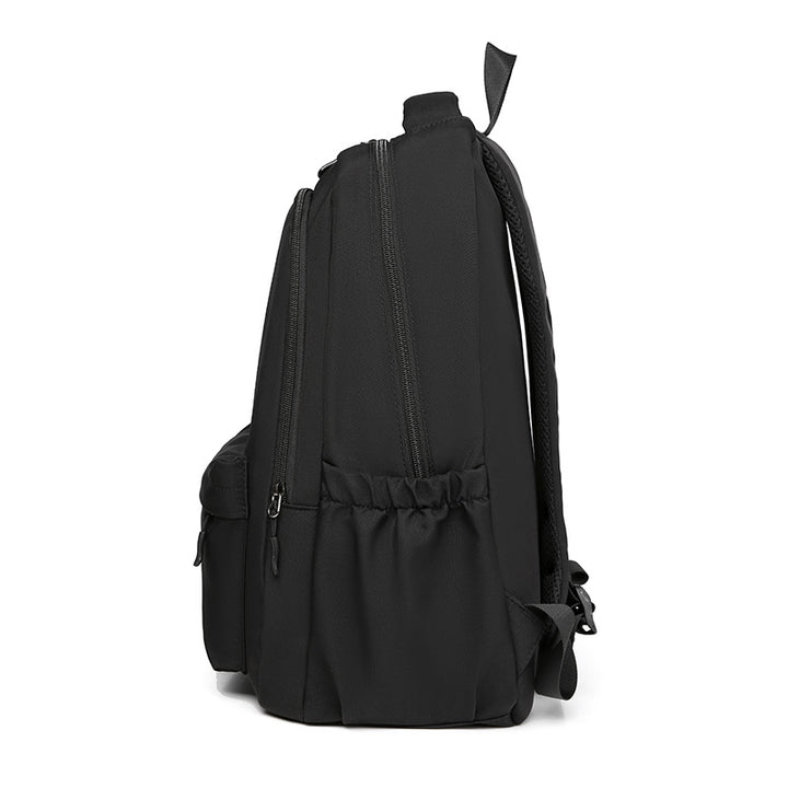 Innovativer Multi-Compartment Rucksack Karnz