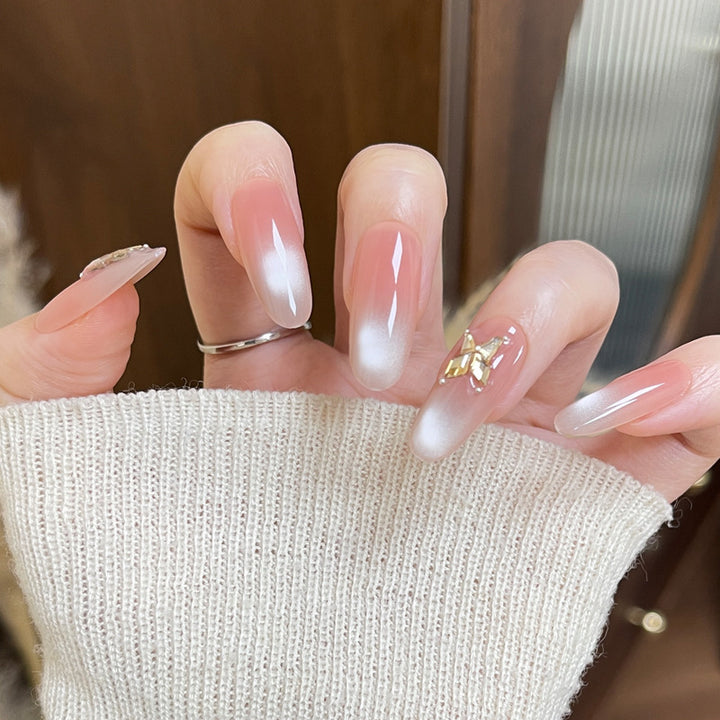 Elegante Ombre Press-On Nägel mit floralen Schmetterlingsakzenten Karnz