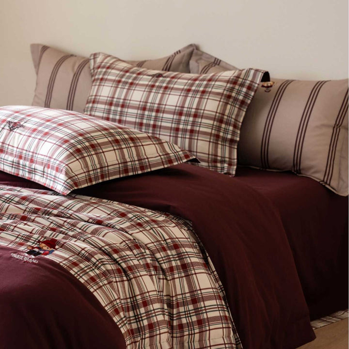 Karo-Bettwäsche-Set mit Wende-Design und Kissenbezügen
