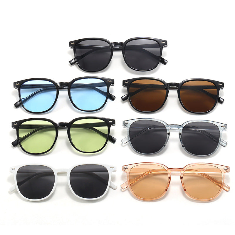 Damen modische Sonnenbrille mit transparentem Rahmen und elegantem Design Karnz