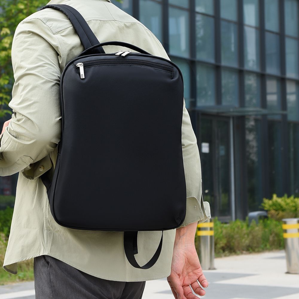 Eleganter Laptop-Rucksack mit Integrierter Diebstahlsicherung Karnz