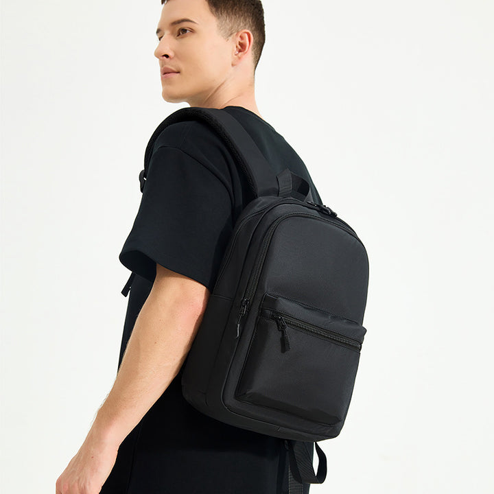 Schlanker funktionaler Rucksack Karnz