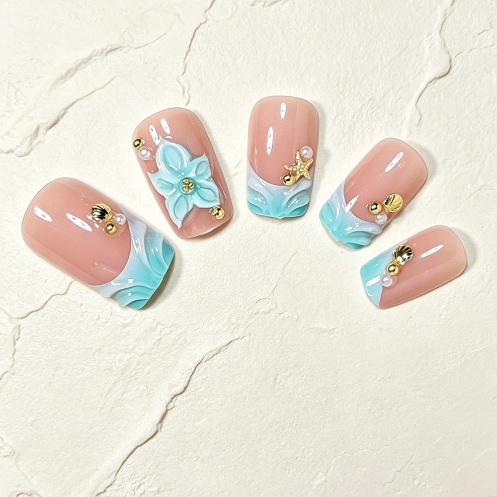 Künstlerische florale Acryl-Nagelkunst-Tipps Karnz