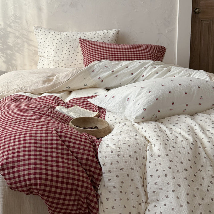 Umkehrbares Baumwoll-Leinen Bettbezugset mit mini Blumenstickerei & Gingham Akzent
