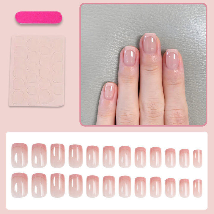 Kunstnagelset in eleganter Ombré-Optik Karnz
