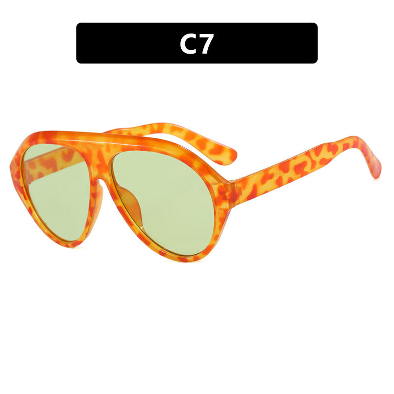 Damen oversized Sonnenbrille mit stilvollem Design und schützendem UV-Filter Karnz