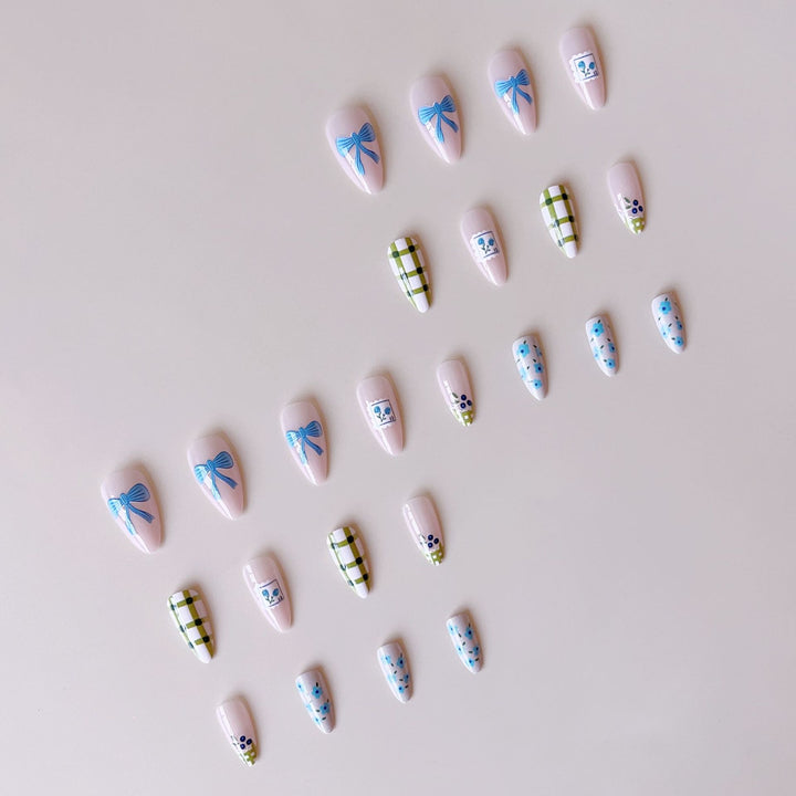 Künstliches Nageldesign Karnz