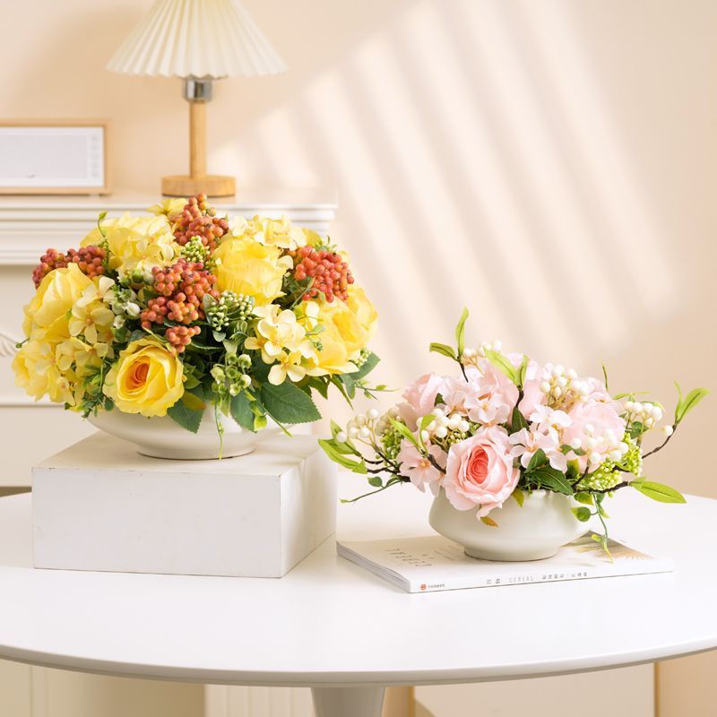 Lebensechte dekorative Blumenmittelstück