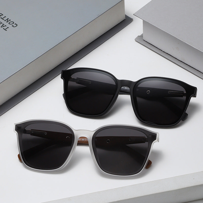 Damen stilvolle oversized Sonnenbrille mit hölzernen Akzenten Karnz