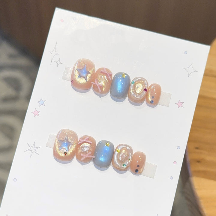 Kunstnagelset mit Funkelnden Sternen- und Glitzermotiven Karnz