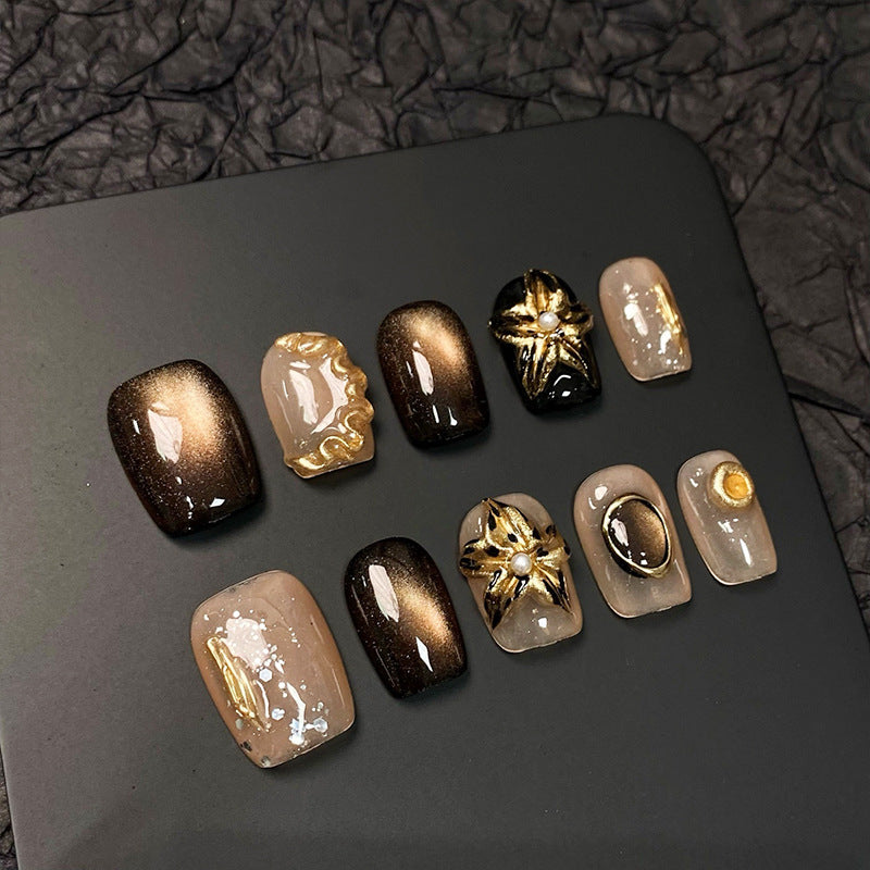 Luxuriöse dekorative Press-On-Nagelspitzen