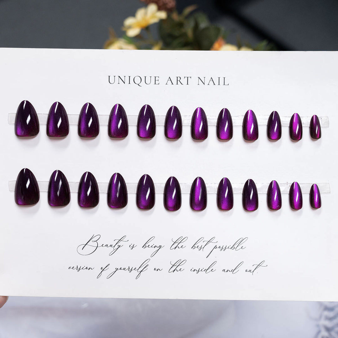 Glänzendes Press-On Nagelkunst Set