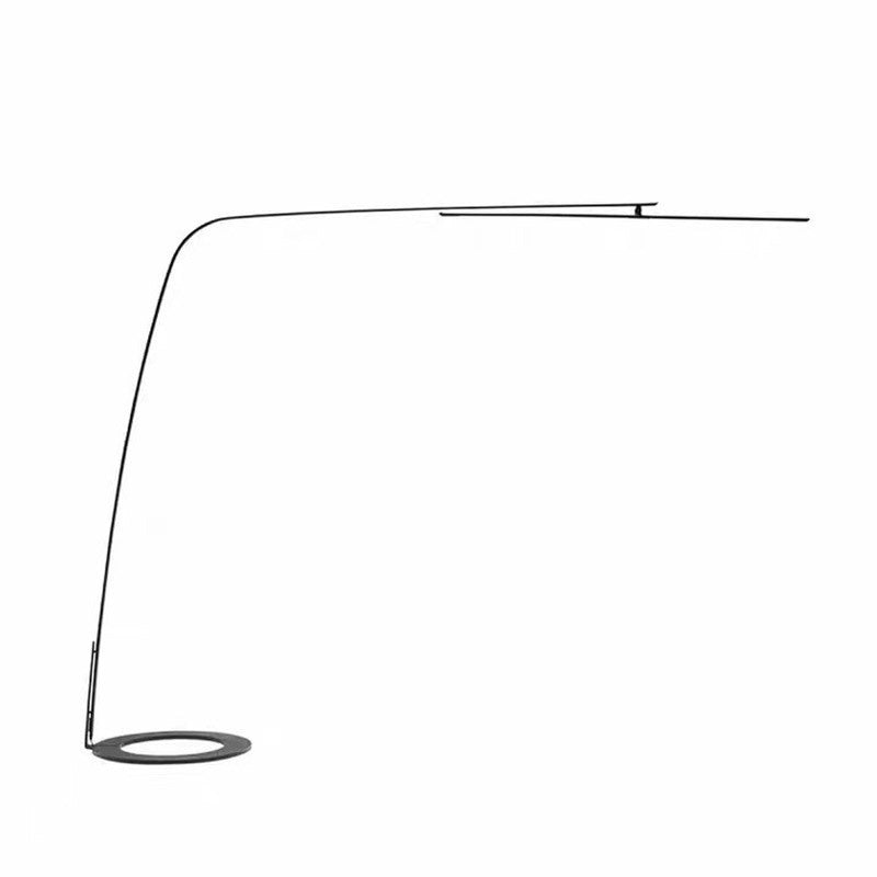 Geformte LED Stehlampe mit einstellbarer Helligkeit