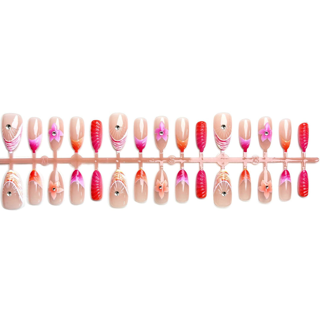 Künstlerisches Press-On Nagelkunstset mit floralen Designs