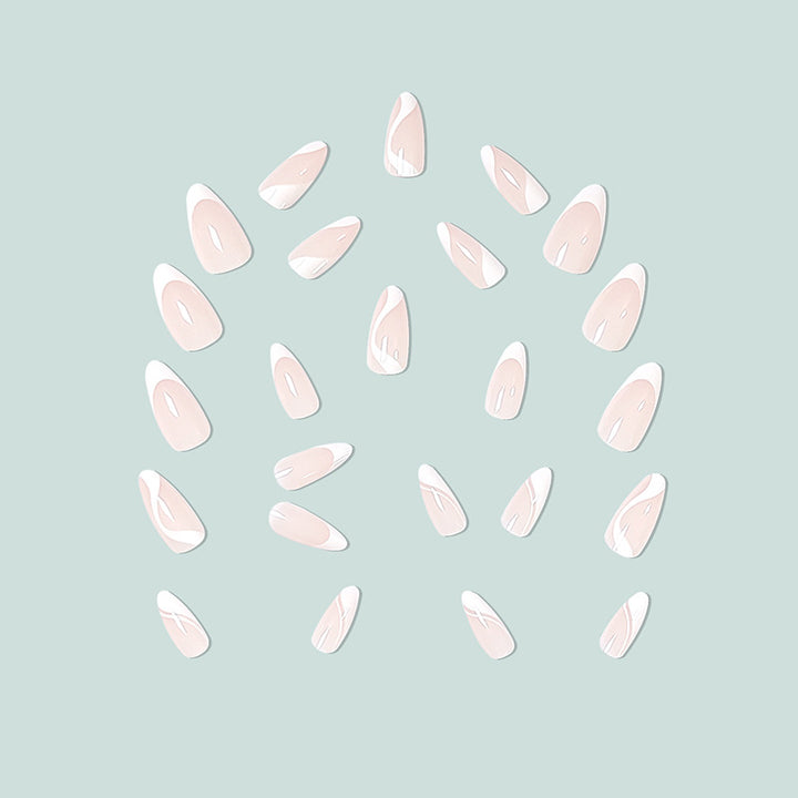 Exquisite Stiletto-Nägel Karnz