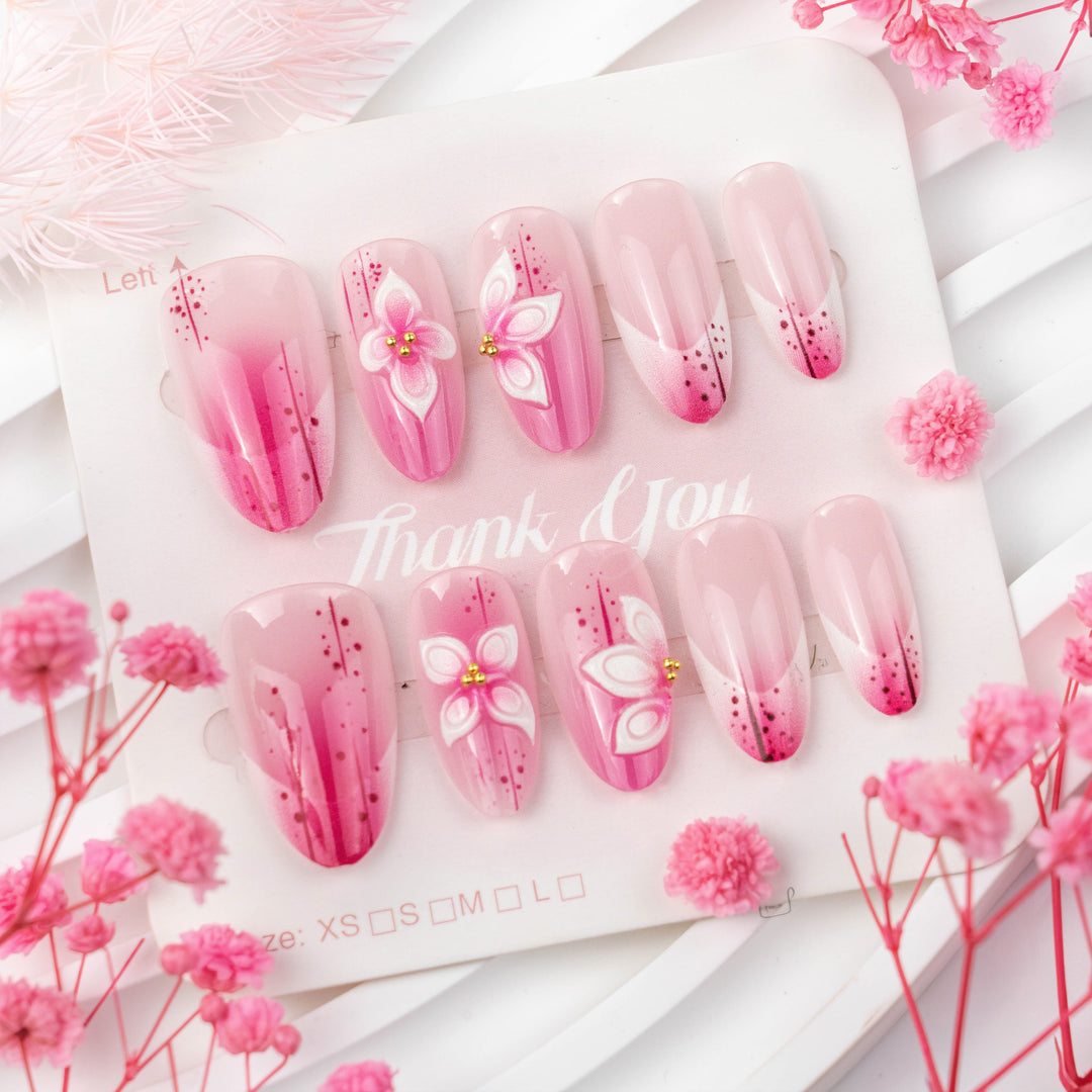 Blumeninspiriertes 3D Press-On Nagelkunst Karnz