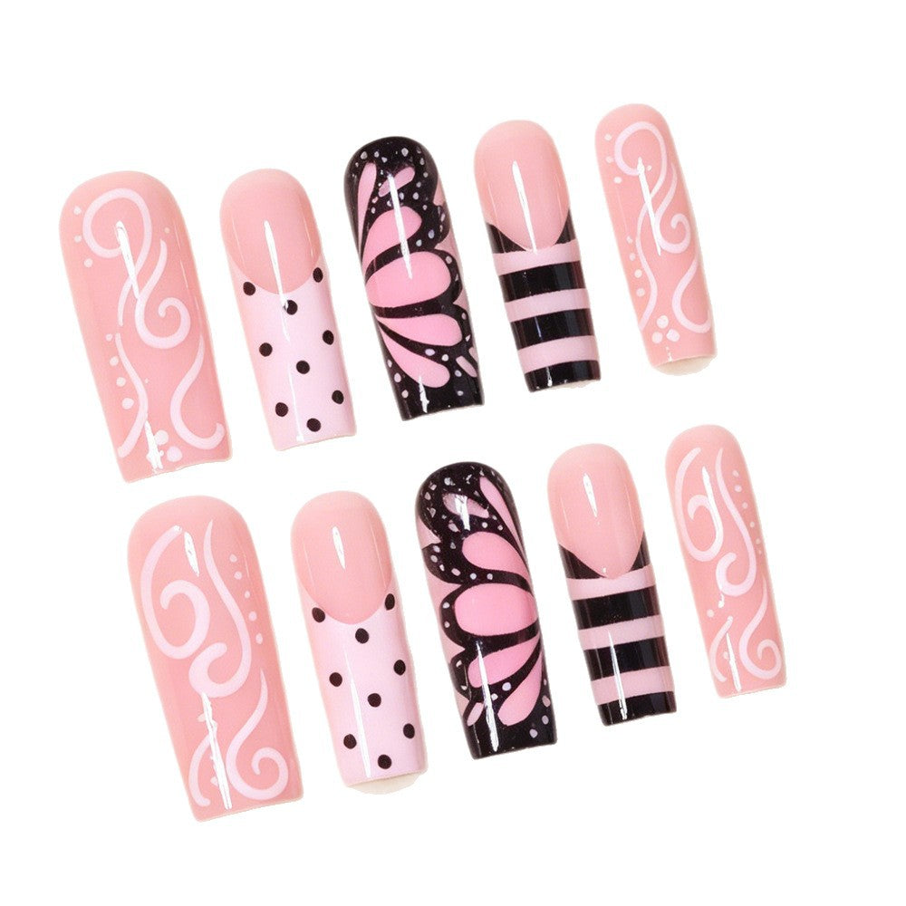 Künstlerisches Schmetterling Nageldesign Karnz