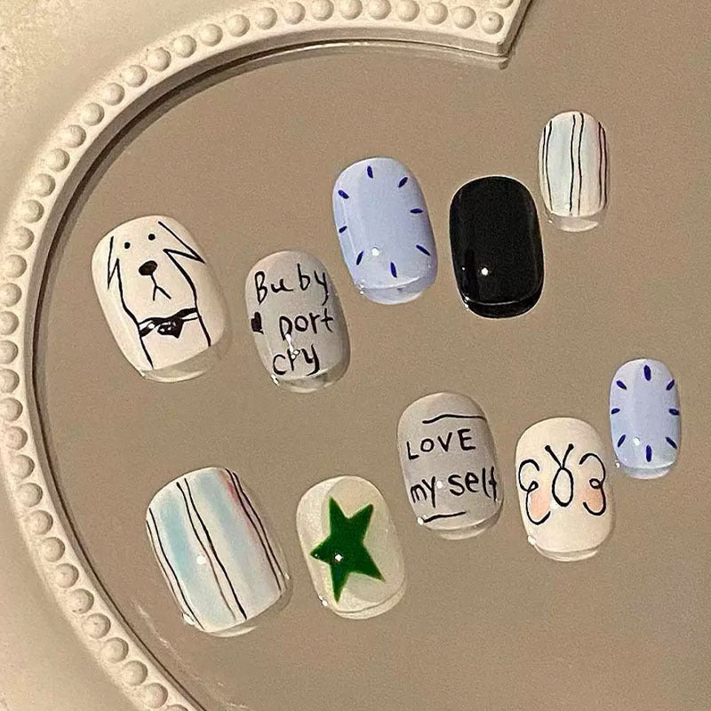 Verspieltes Künstlerisches Nagelkunst Design Set Karnz