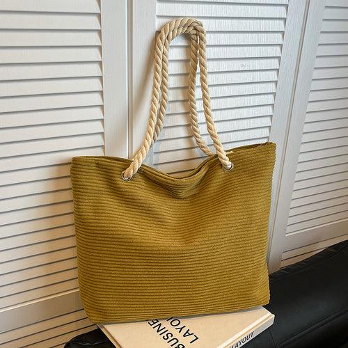 Stylische strukturierte Strandtasche Karnz