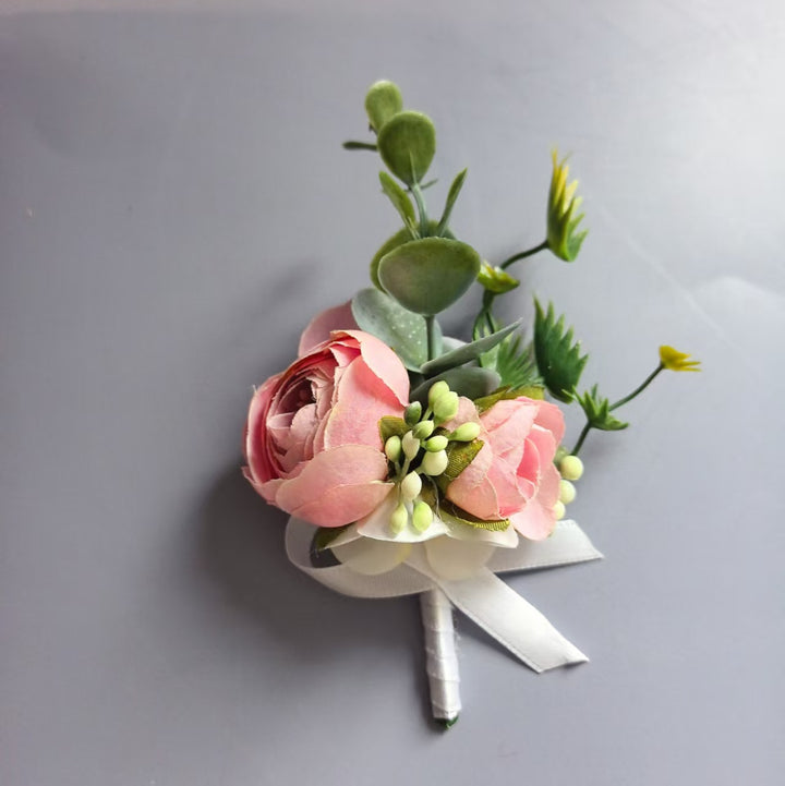 Elegante florale Ansteckblume