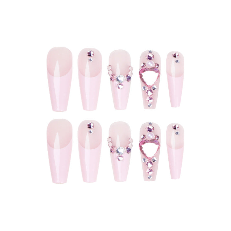 Glamouröse Nagelverlängerungen mit Glitzerverzierungen Karnz