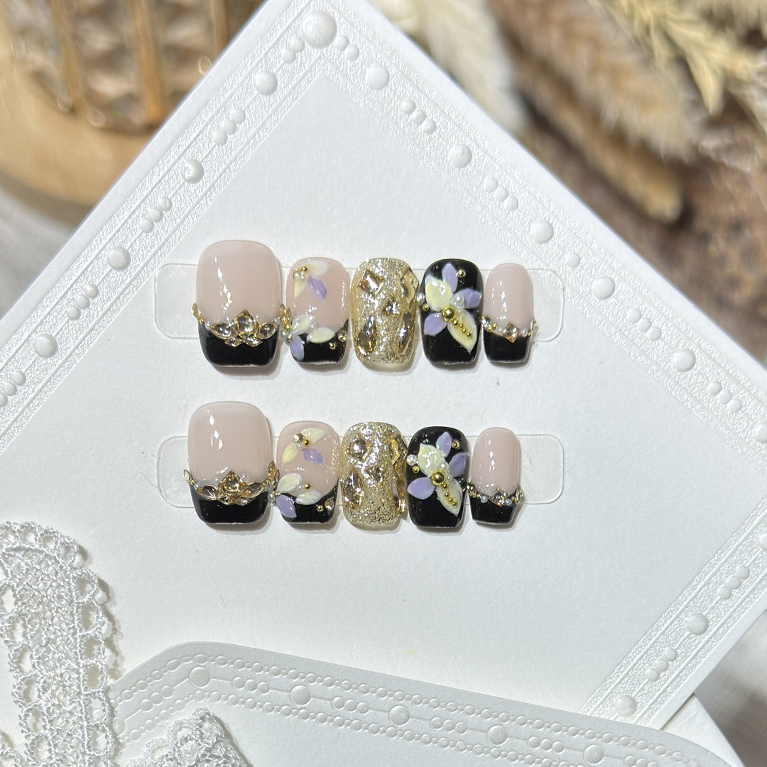 Dekorativer floral Press-On Nagelkunst Set Karnz 1788223891