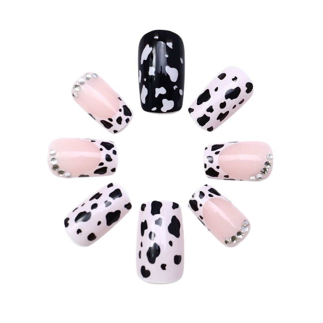 Dekoratives Acryl-Nageldesign Karnz 1789915886