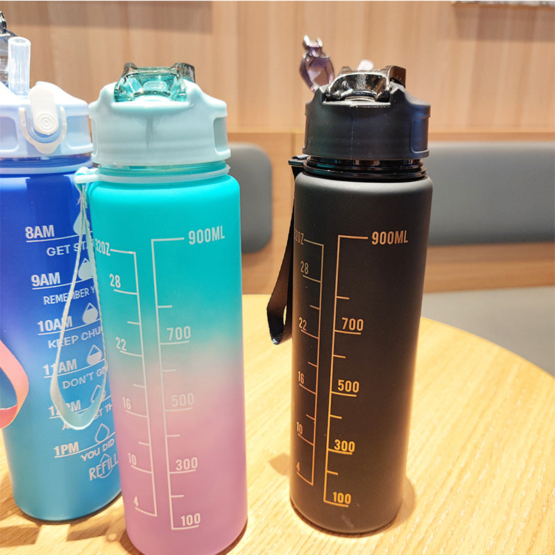 Damen Motivierende Wasserflasche mit integrierten Zeitmarkierungen Karnz