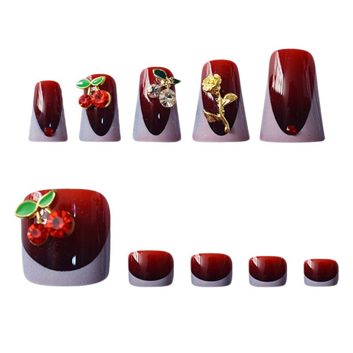 Dekoratives Nagelkunst-Set Karnz