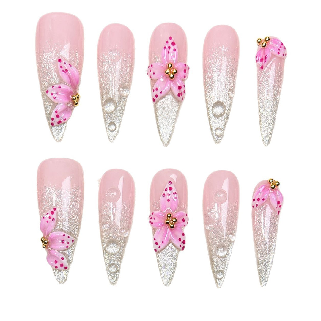 Premium Floral Press-On Nail Art