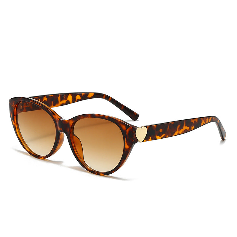 Damen Cat-Eye Sonnenbrille mit Herzmotiv Karnz
