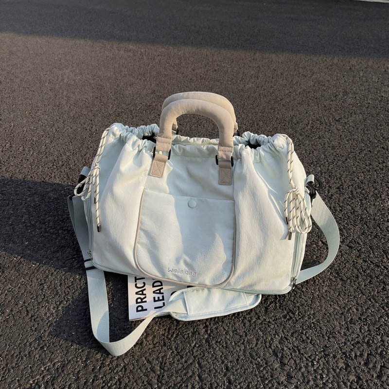 Multifunktionale Reisetasche mit verstellbarem Gurt Karnz