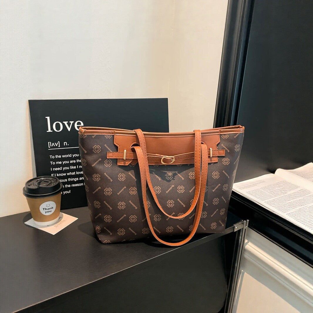 Elegante monogrammierte Tragetasche  1791041041