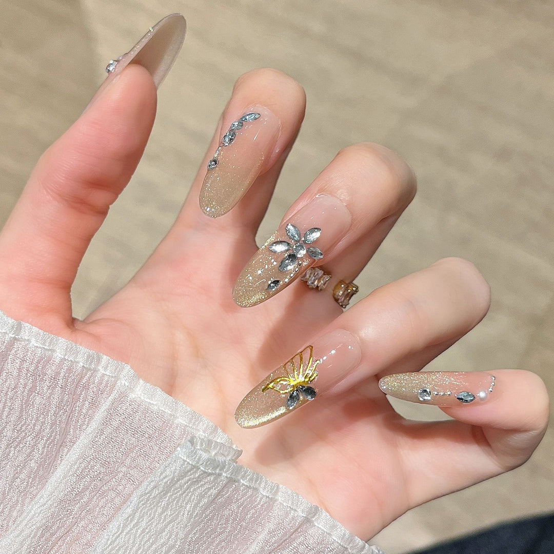 Künstlerische Glitter-Nagelverlängerungen Karnz