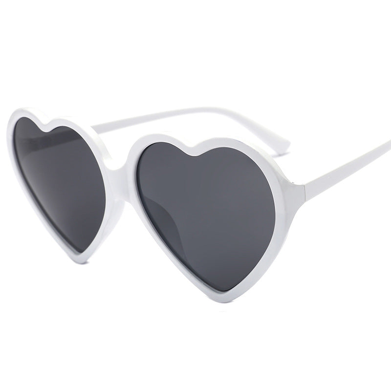 Damen Herzförmige Sonnenbrille mit stylishem Rahmen Karnz