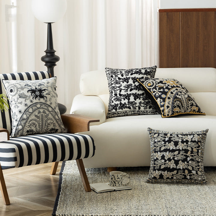 Dekorativer Kissenbezug aus Jacquard mit floralem Muster