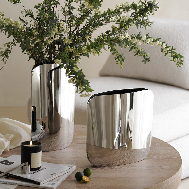 Modern minimalist Wandvase