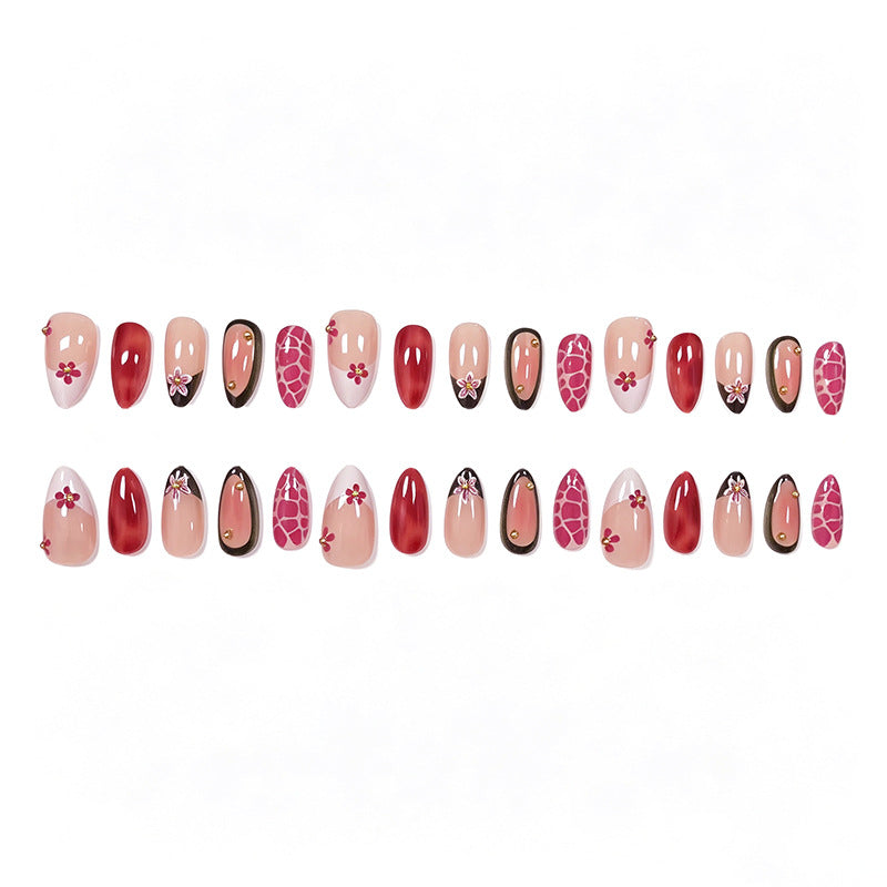 Elegante blumenmuster Druck auf Nagelkunst Karnz