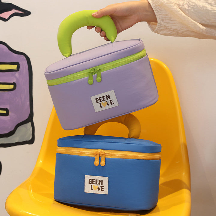 Isolierte Lunchbox Karnz