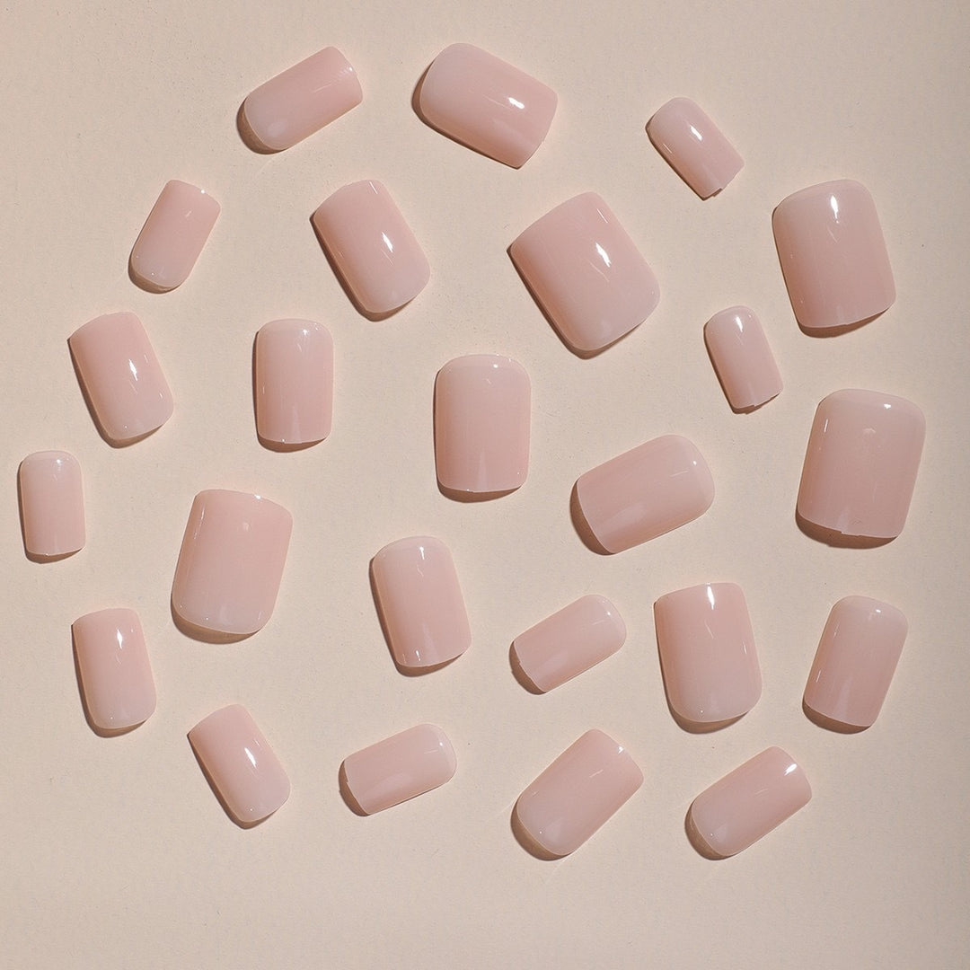 Nagelkunstset mit elegantem Hochglanz-Finish Karnz