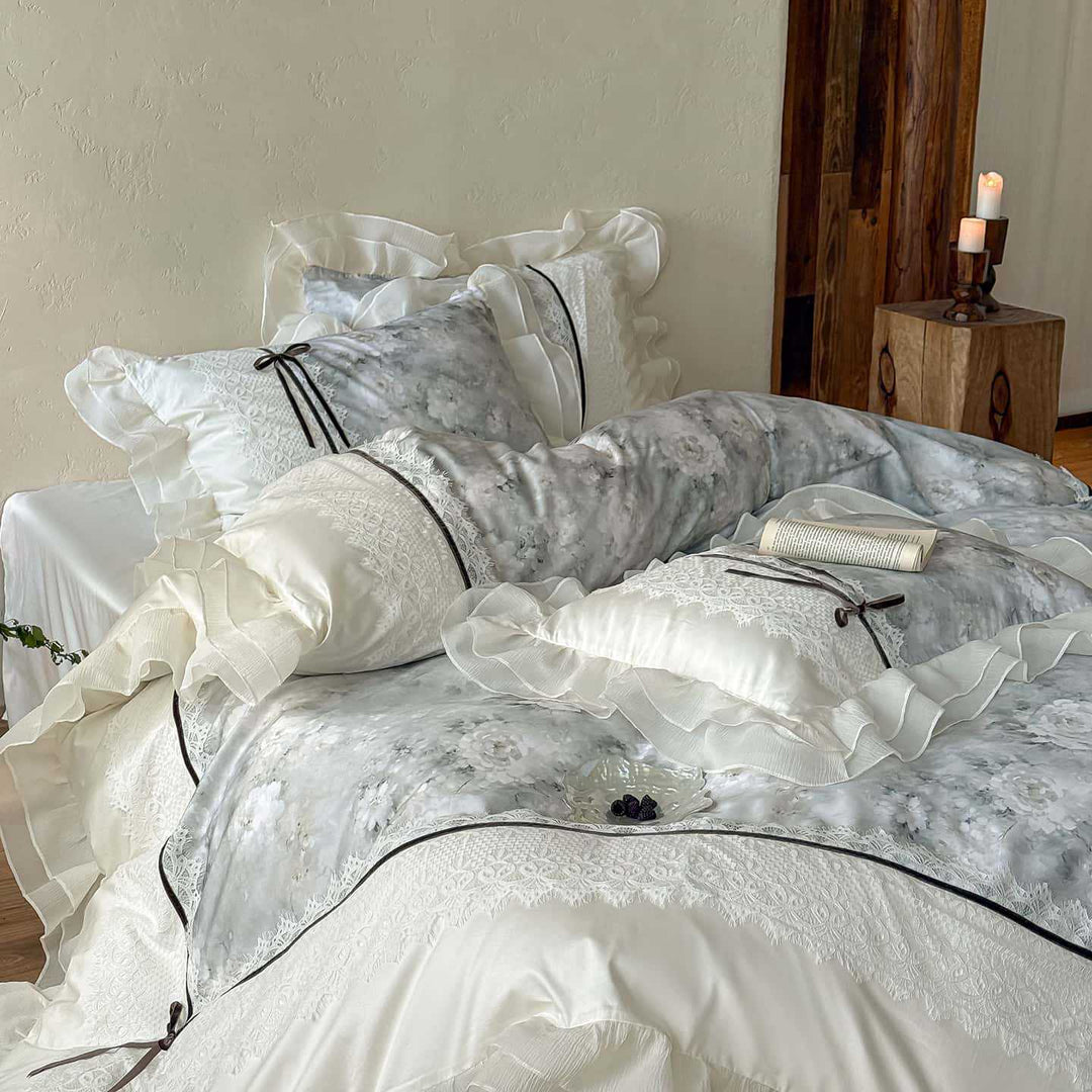 luxuriöses romantisches Bettwäsche-Set mit Spitzenbordüre und Volants