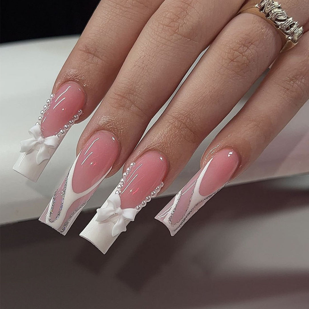 Lange elegante Nagelkunst Karnz