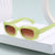Damen modische quadratische Sonnenbrille mit einzigartigem gedrehten Bügeldesign Karnz