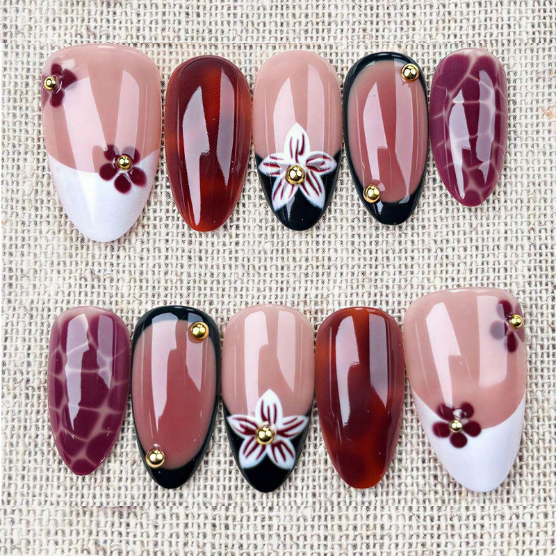 Elegante blumenmuster Druck auf Nagelkunst Karnz