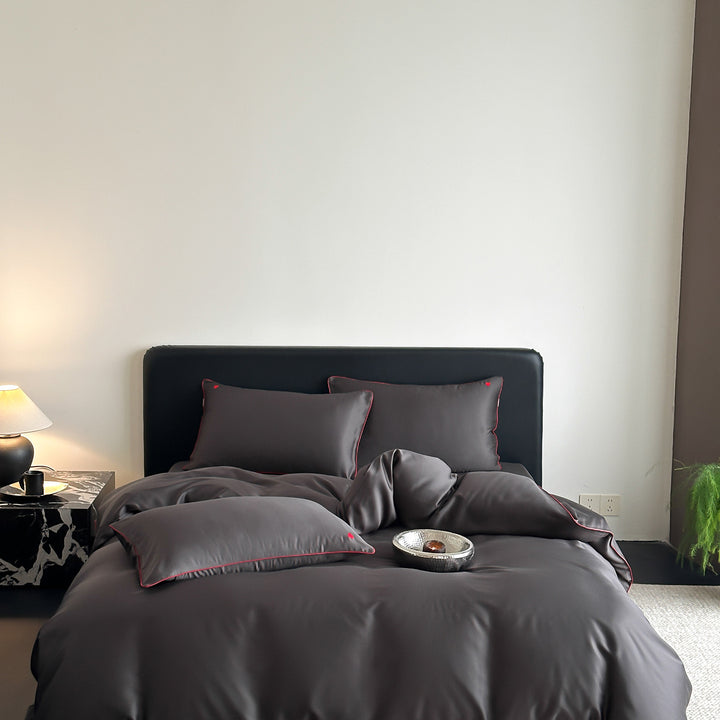 Luxus Satin Bettbezug Set mit kontrastierenden gepipten Kissenbezügen