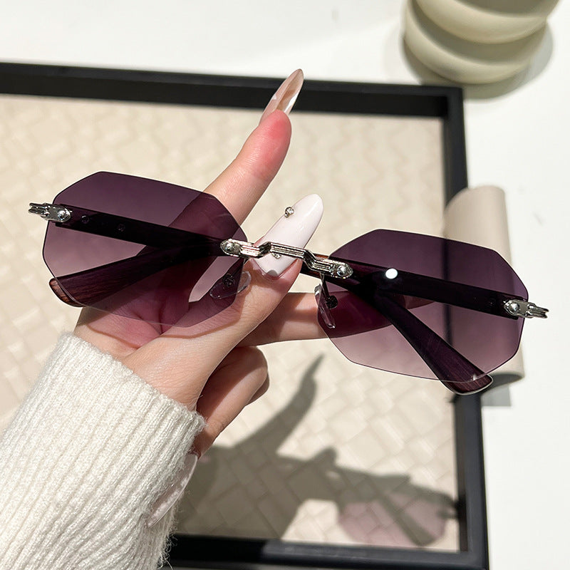 Damen futuristische Sonnenbrille mit geometrischem Rahmen und Holzdetails Karnz