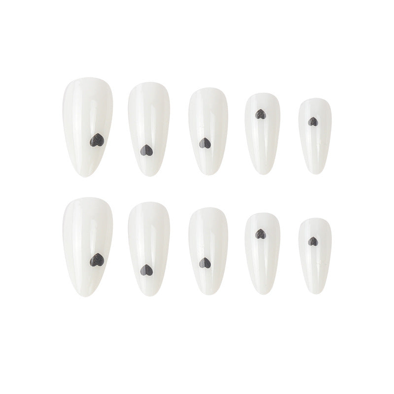 Herz-Themen Press-On Nagelkunst Karnz